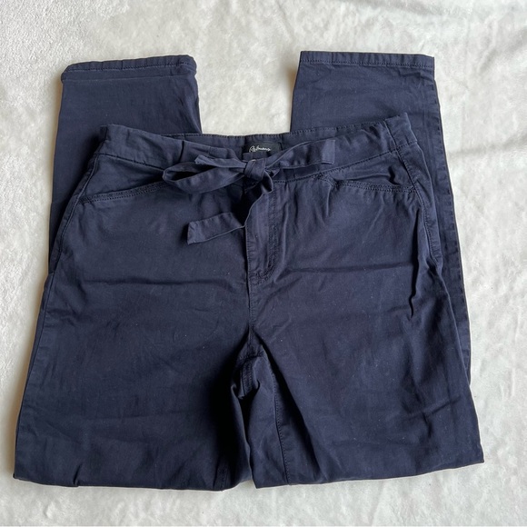 Reitmans Navy Blue Capris - Picture 1 of 8